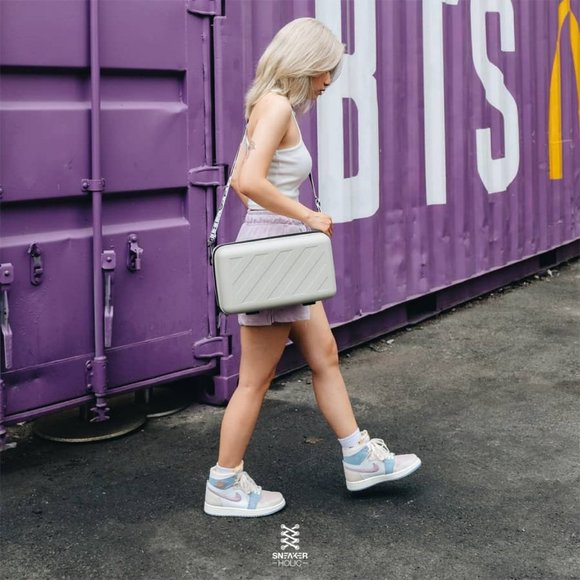 Off-White | Protection Box Crossbody Suitcase Bag | NEW - Picture 6 of 6